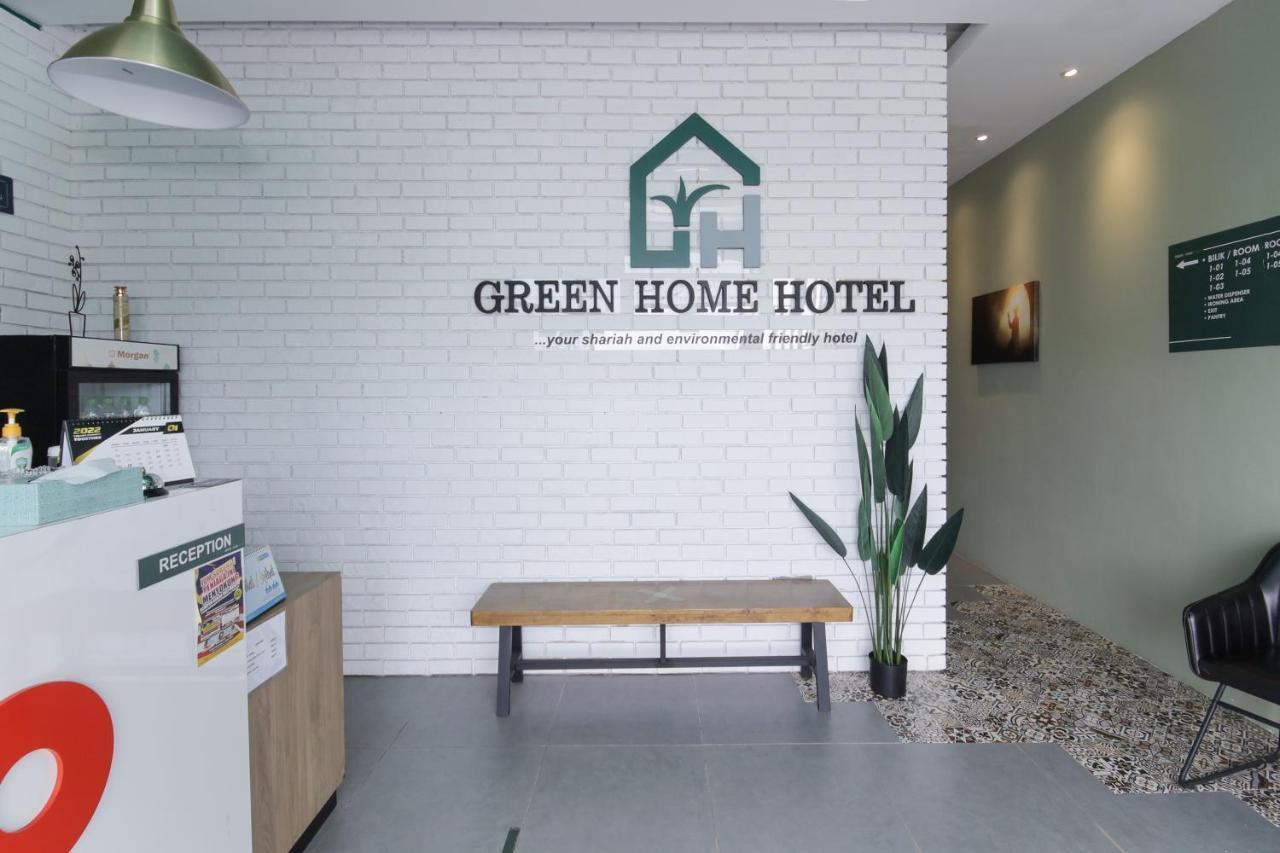 Oyo 90399 Green Home Hotel Syariah Sepang Eksteriør billede